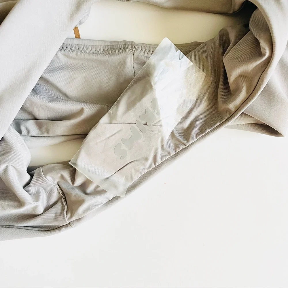 NWT Skims MEDIUM Recycled swim midrise cheeky bottoms in Chrome grey